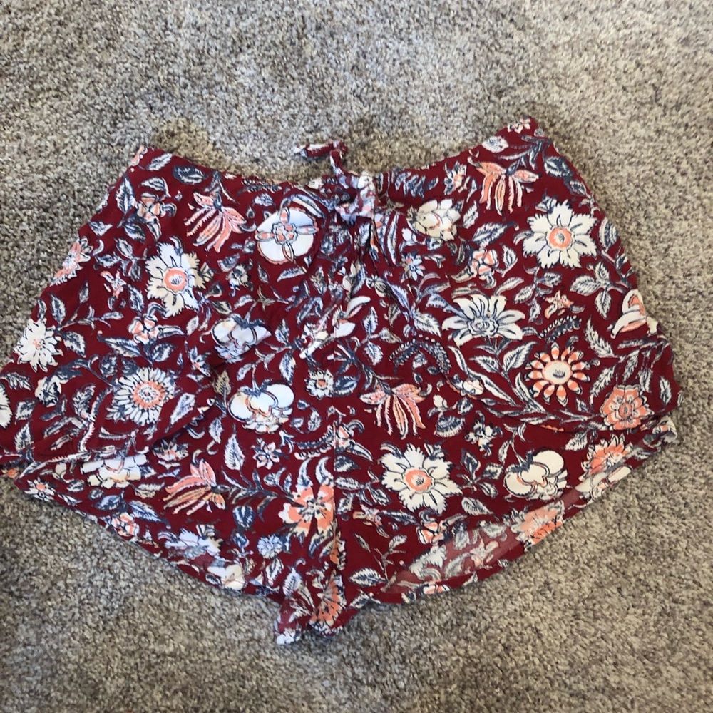 Flowly shorts